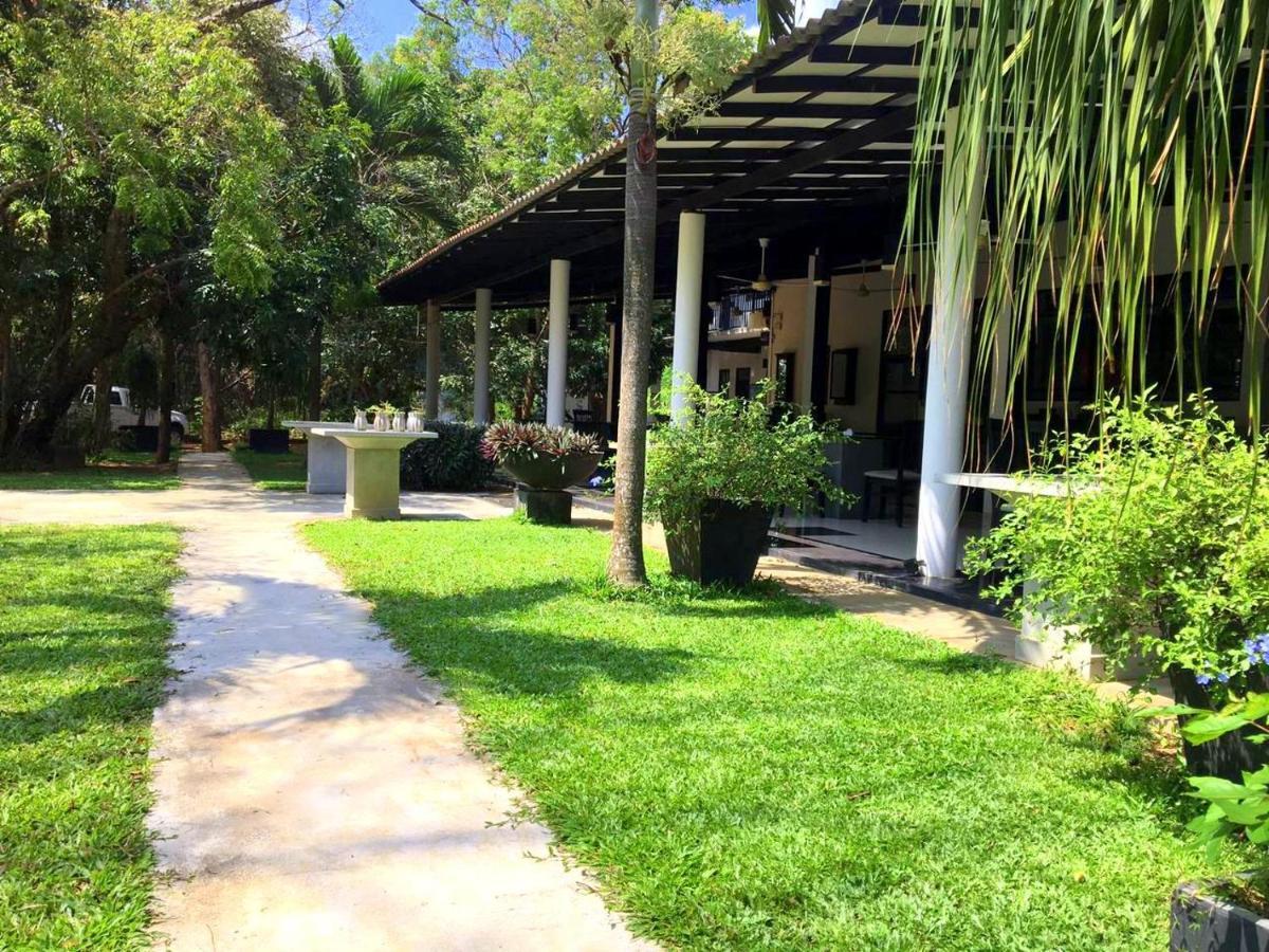 Flower Garden Eco Village Sigiriya Dış mekan fotoğraf