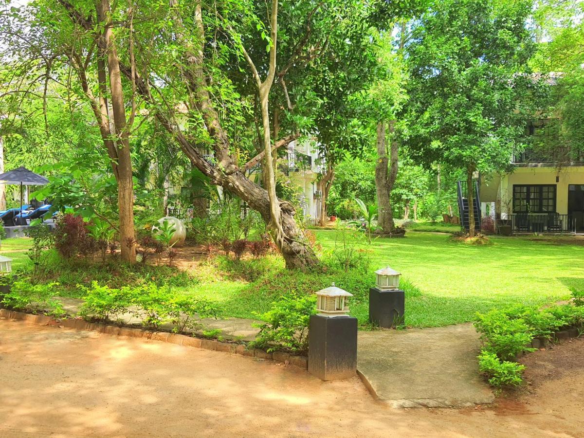 Flower Garden Eco Village Sigiriya Dış mekan fotoğraf